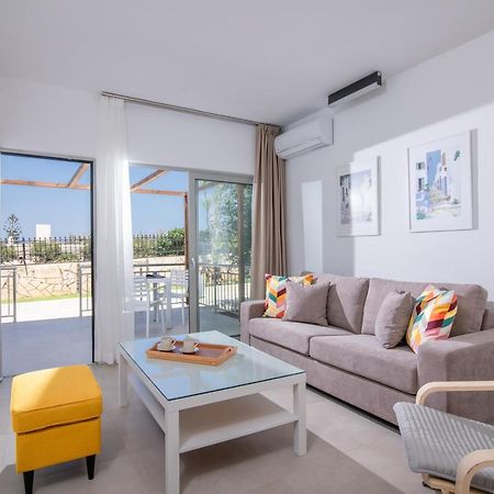 Ariadni Suites Karteros Bagian luar foto