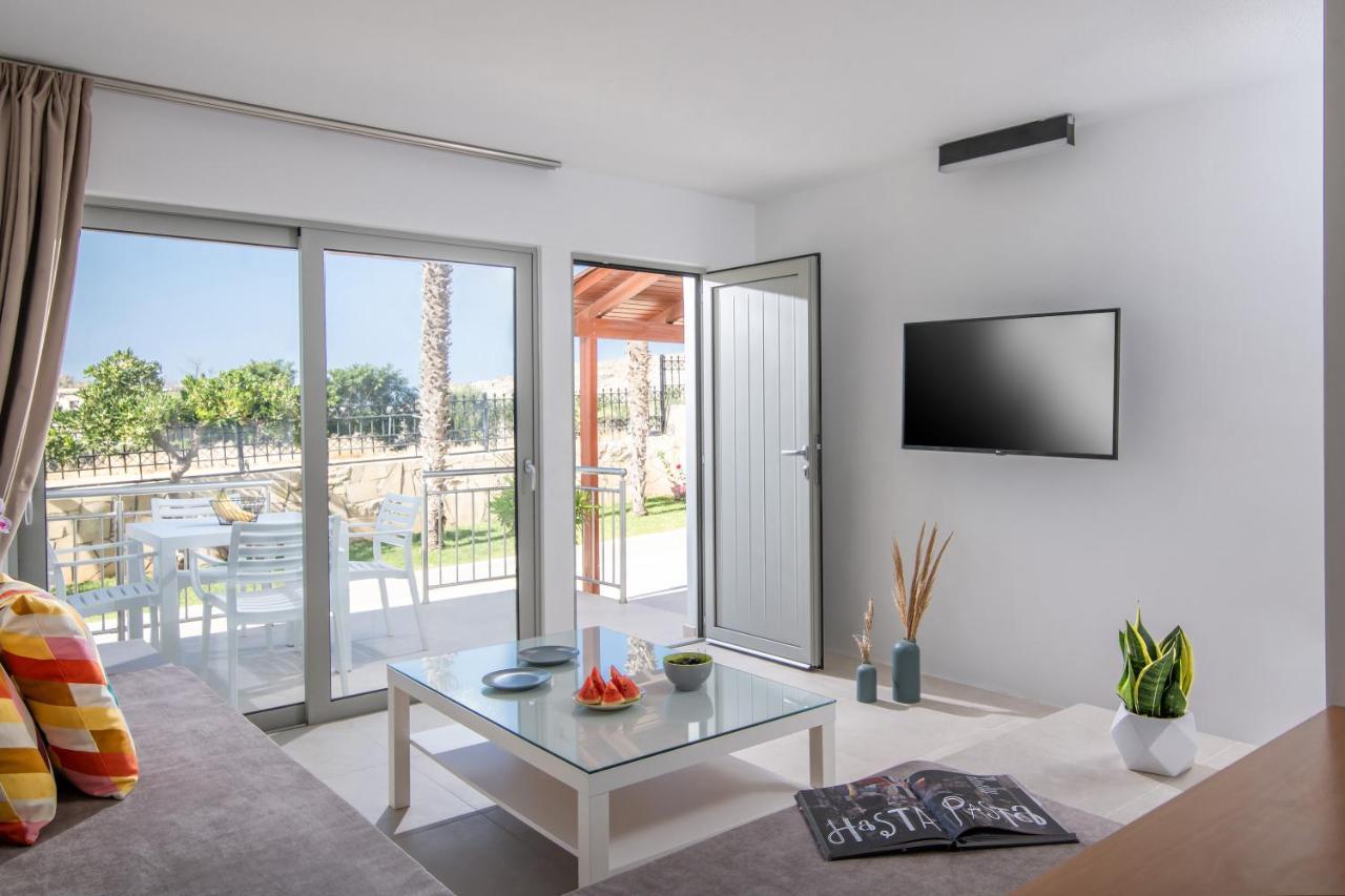 Ariadni Suites Karteros Bagian luar foto