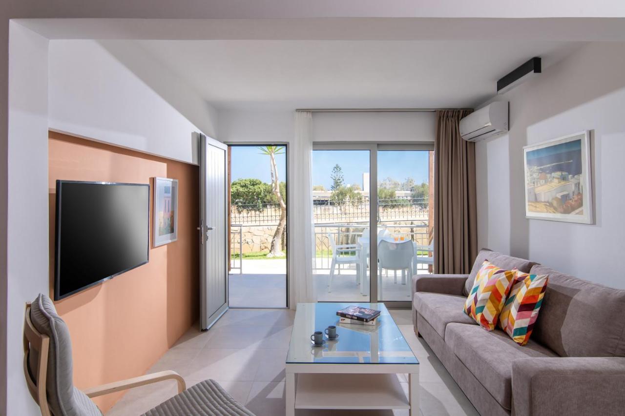 Ariadni Suites Karteros Bagian luar foto