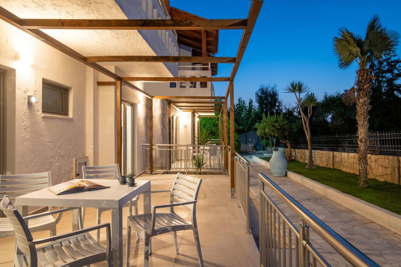 Ariadni Suites Karteros Bagian luar foto